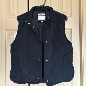 Black vest!